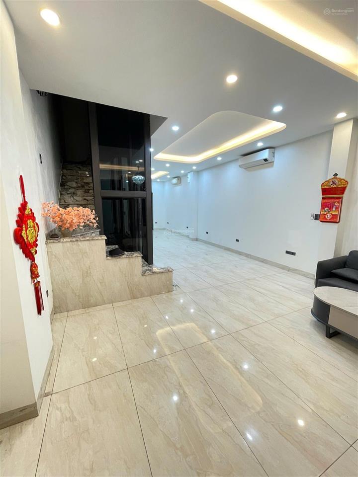 Cho thuê văn phòng tại hạ đình, thanh xuân, 100m2, giá 8 triệu/th, view thoáng, có nội thất