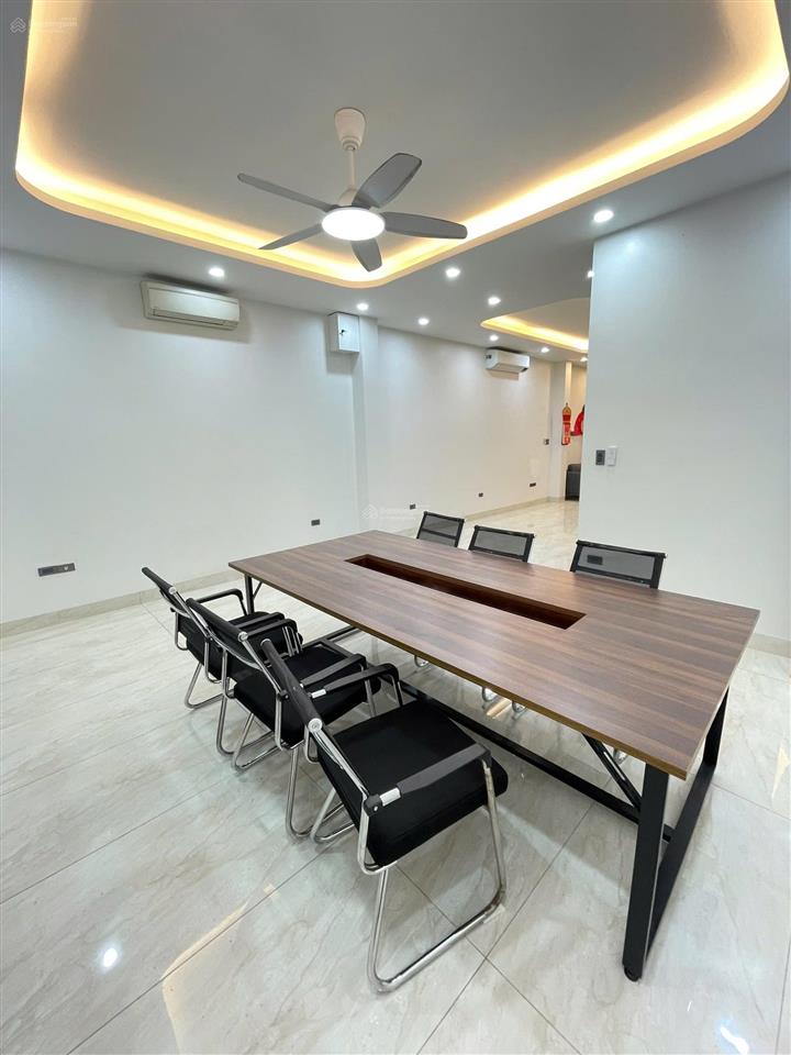 Cho thuê văn phòng tại hạ đình, thanh xuân, 100m2, giá 8 triệu/th, view thoáng, có nội thất