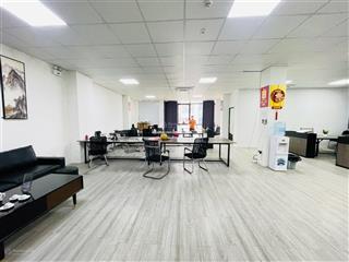 Cho thuê văn phòng tại 168 nguyễn xiển, 60m2, giá 8 triệu, view thoáng 0965 825 ***