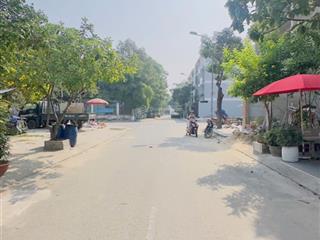 Cực hiếm ! nhà 4 tầng sát bên khu tên lửa  ngang hơn 7m  gấp bán