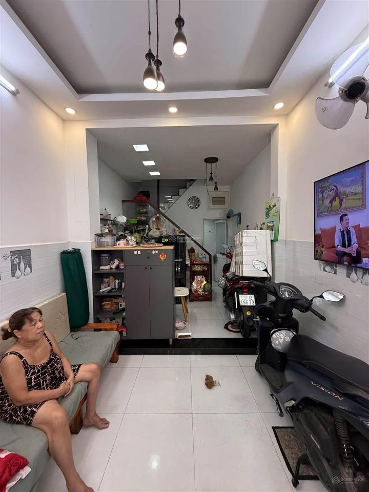 Siêu hiếm  nhà 4 tầng  mặt tiền đường số  quận 6