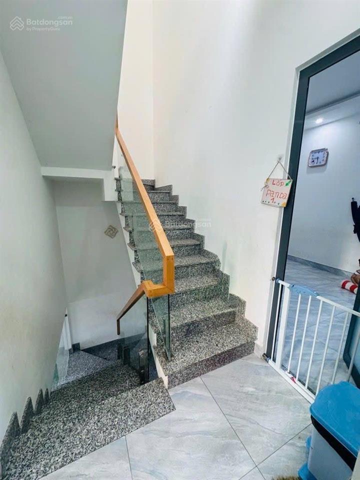 Cực hiếm  nhà 3 tầng ngay chợ bà hom  ngang khủng 5.5m  mt kinh doanh