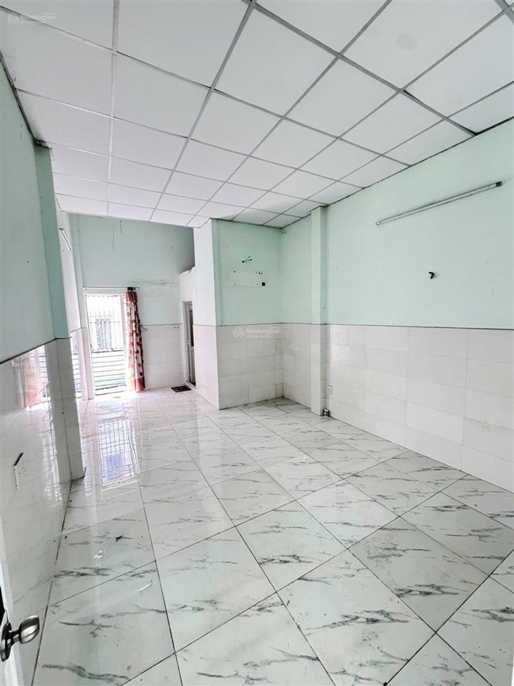 Cực kỳ hiếm  giáp quận 6  nhà 2 tầng  kdc lý chiêu hoàng