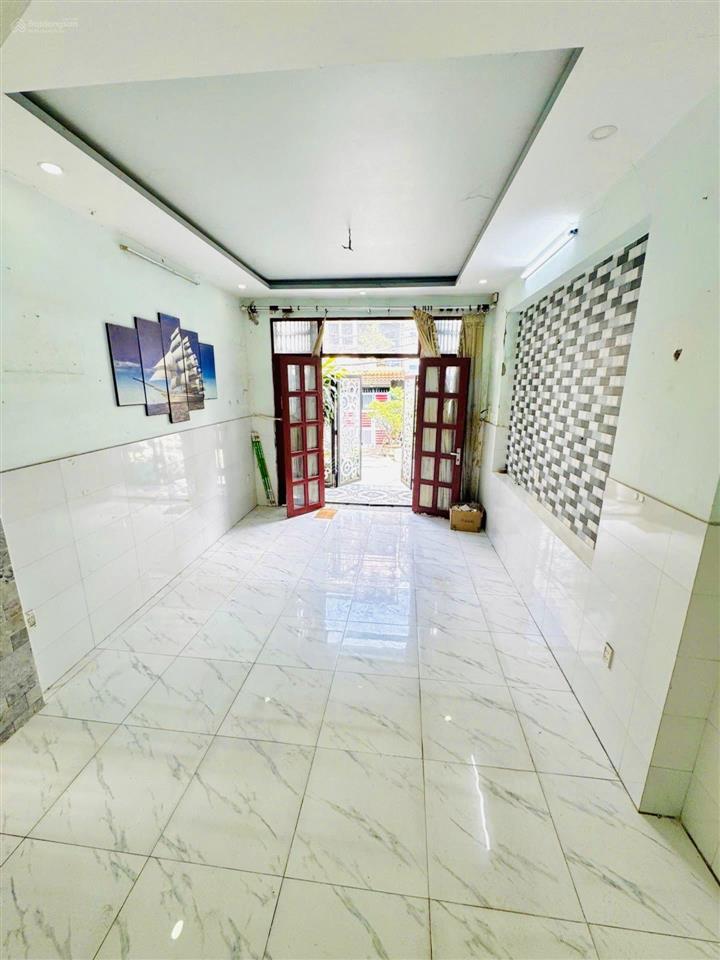Cực kỳ hiếm  giáp quận 6  nhà 2 tầng  kdc lý chiêu hoàng