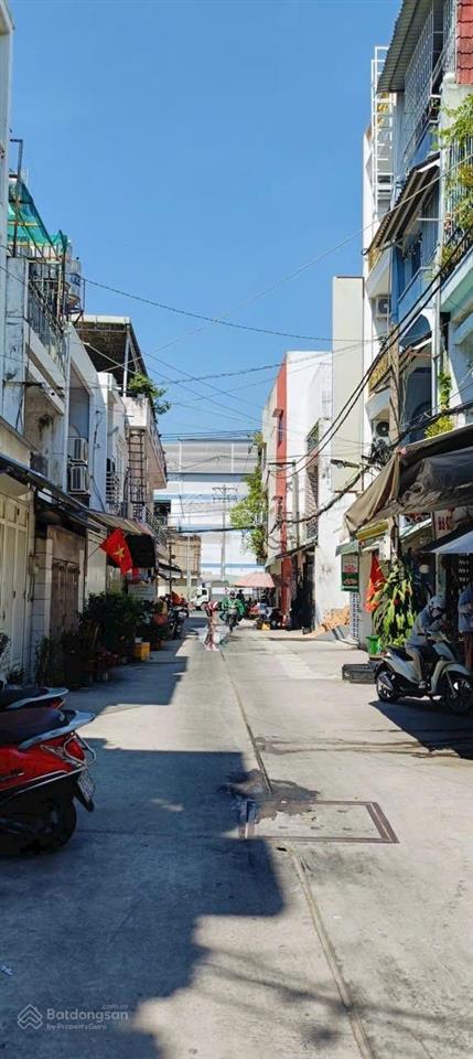 Nhà 2 tầng  hẻm 8m tên lửa  ngay aeon mall  khu vực hiếm nhà bán