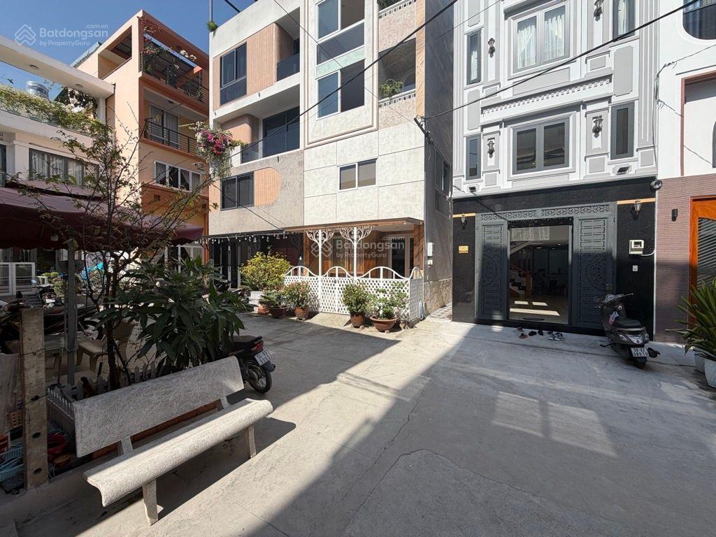 Siêu phẩm 5 tầng, hẻm xe hơi lớn, xây mới ngay lê quang định cạnh phạm văn đồng