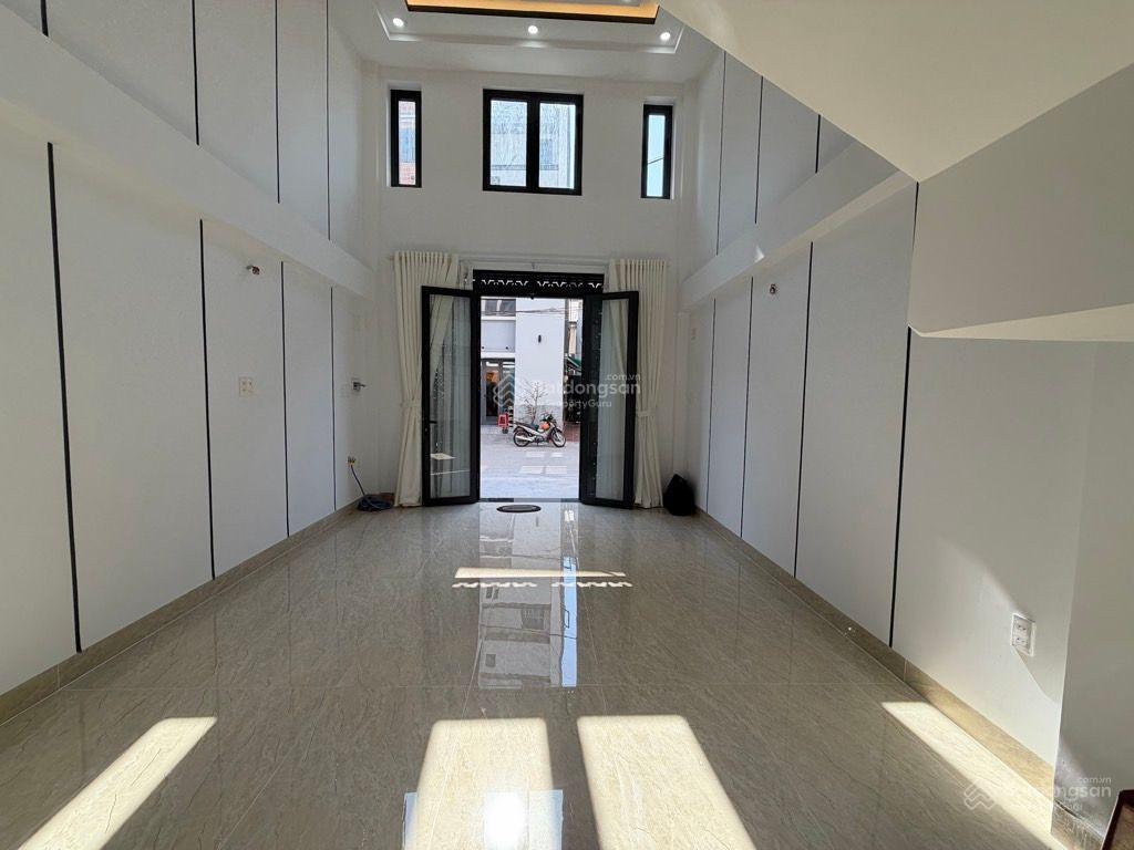 Siêu phẩm 5 tầng, hẻm xe hơi lớn, xây mới ngay lê quang định cạnh phạm văn đồng