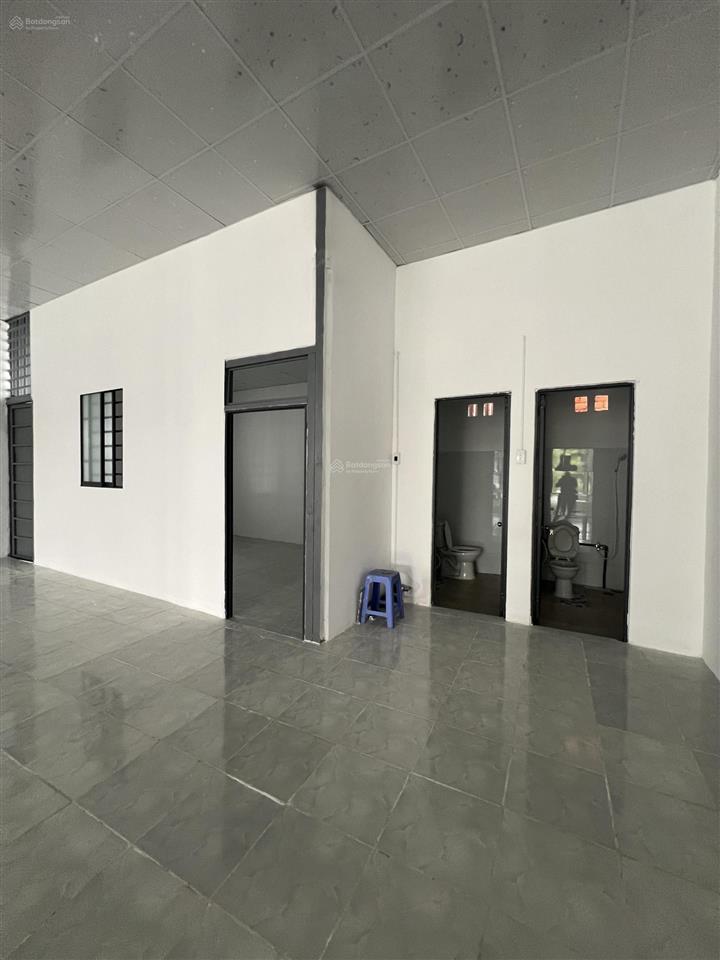 Bán nhà kho xưởng mới mặt tiền bùi công trừng hóc môn  q12