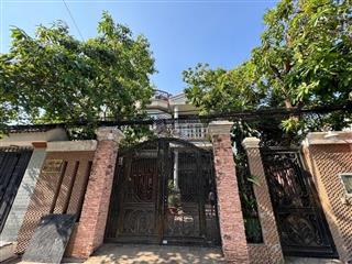 Bán gấp nhà biệt thự đẹp tại quận 2