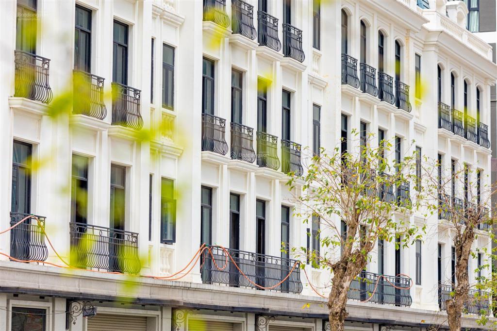 Sốc!có 102 ai hữu duyên.shophouse tmdv xây 5 tầng,150m2  25.9 tỷ(rẻ hơn tt 30%)sẵn hd thuê 5 năm
