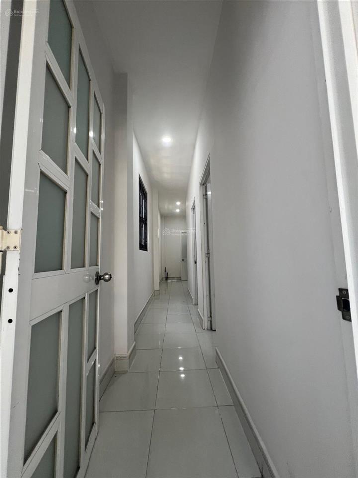 Siêu phẩm căn góc 2 tầng hiếm có dt 4 x 12,5m mặt tiền đường nhựa 7m ô tô ngủ trong nhà