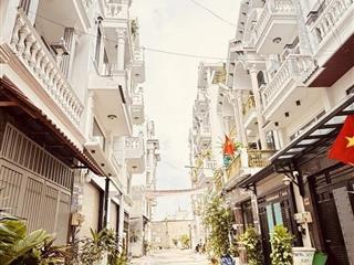 Gấp bán giảm 1 tỷ p.15 bình tân hẻm xe hơi 3 tầng ngang khủng 5m 95m2 phan huy ích