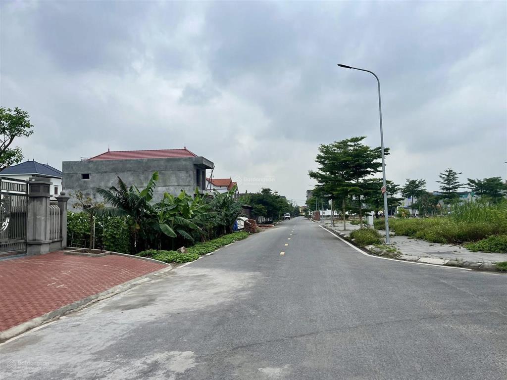 Lô góc 2 mặt tiền đẹp xuất sắc triệu việt vương khoái châu giá rẻ như cho