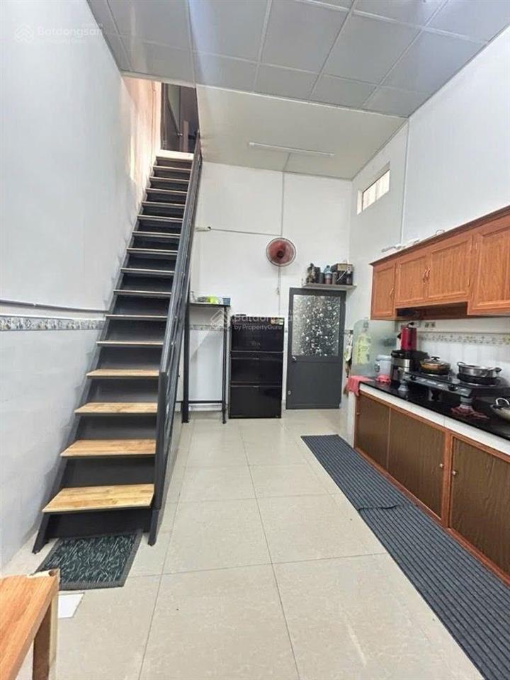 Chỉ 7,11 tỷ, nhà ngay sát võ văn kiệt  q6
lô góc khu phân lô bình tiên. an ninh 74m2