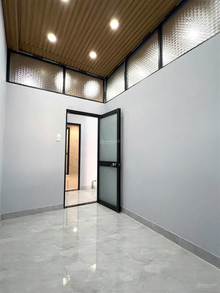 9,6 tỷmặt tiền kd lạc long quân q11  nhà (3.5 x 13.5m) 4 tầng, trệt, 2 lầu, st, 3pn, 3wc. nhà mới