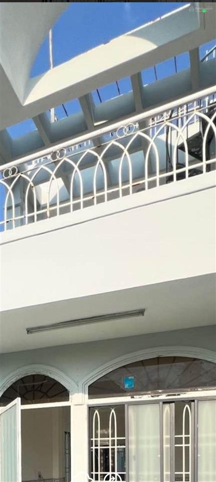 Nhà 5 tầng mặt tiền kinh doanh xe tải đường thái phiên. dtsd ~200m2. sân thượng rộng thoáng, 4pn