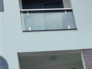 Nhà đẹp lung linh 52m2, 4 tầng 4pn
q11 đường xe hơi ngay vòng xoay lê đại hành