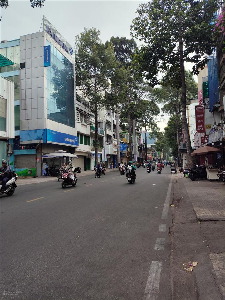 Nhà đẹp hẻm thông đường nguyễn trải
q5 ngay đại học sài gòn dt 33m2, 4 tầng, 4pn