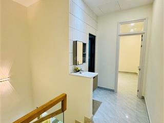 Q11. minh phụng. chỉ hơn 6 tỷ. sát mặt tiền. dt 45m2. kết cấu 1 trệt 1 lầu, 3pn. full nội thất.