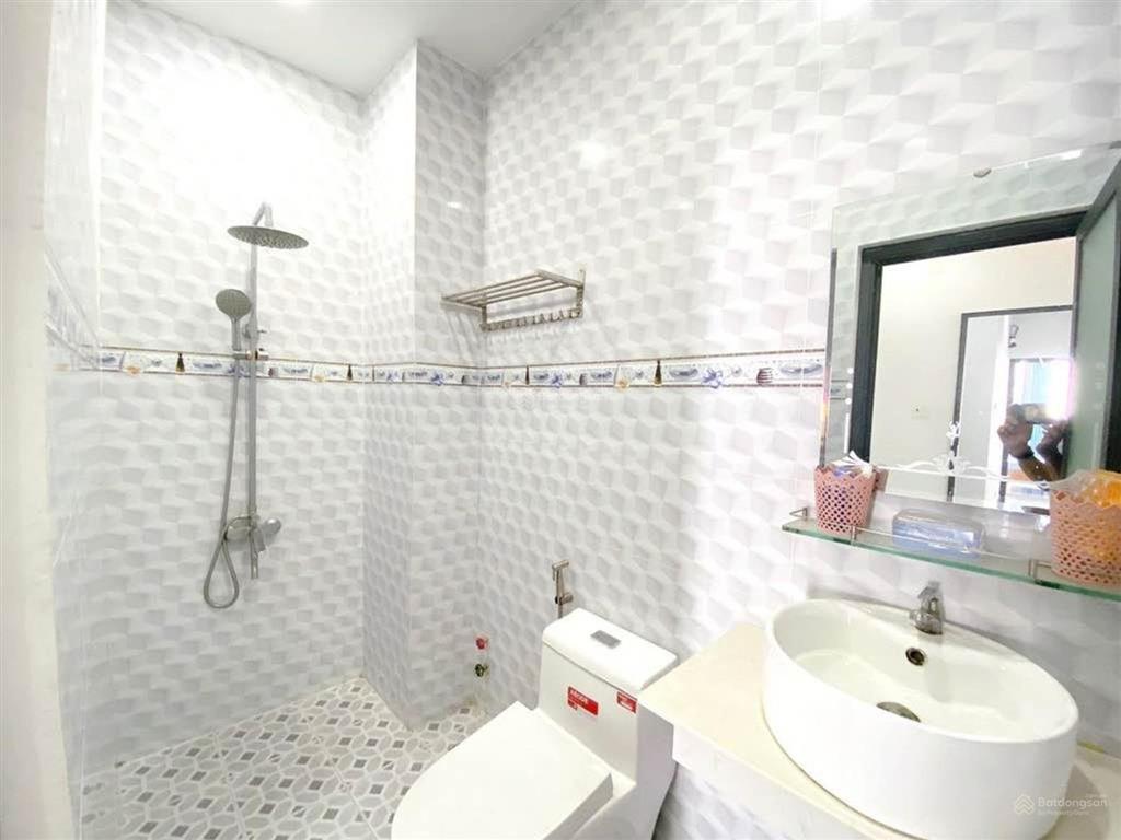 Bán nhà riêng 4pn, 4wc, 64m2 tại lê cơ, an lạc, hcm, giá siêu hời 7,2 tỷ vnd. cửa ngõ bx miền tây