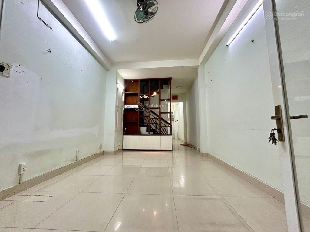 Bán nhà đẹp hẻm xe hơi 7 chỗ tới cửa khu vip lê văn sỹ p13