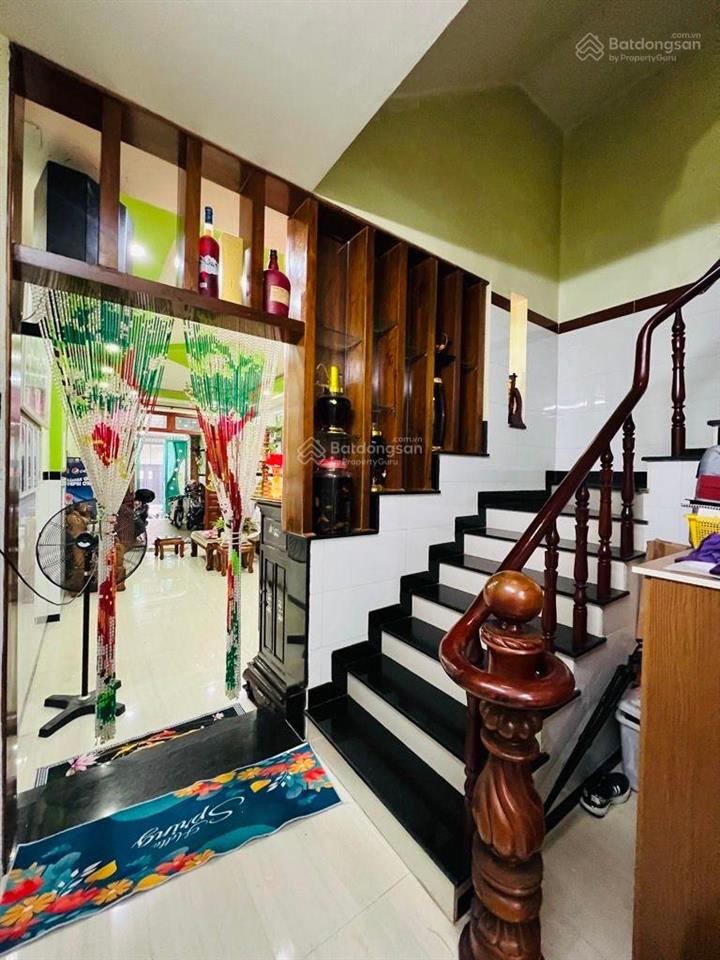 Nhà 4 tầng 80m2 khu dân cư bình hưng đối diện bến xe quận 8
