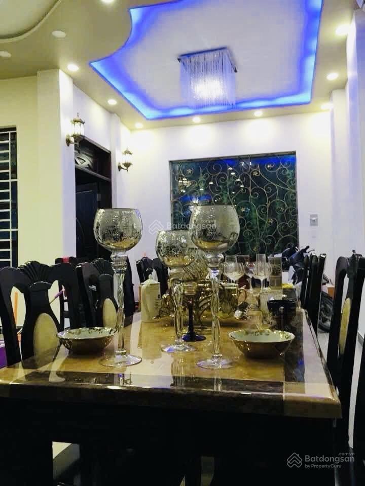 Biệt thự 4 tầng góc 2 mặt tiền khu dân cư phong phú đối diện bến xe quận 8