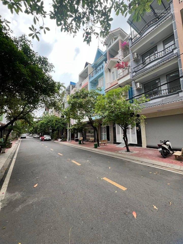 Nhà 4 tầng 80m2 ngay pacmall khu cao lỗ p4 q8
