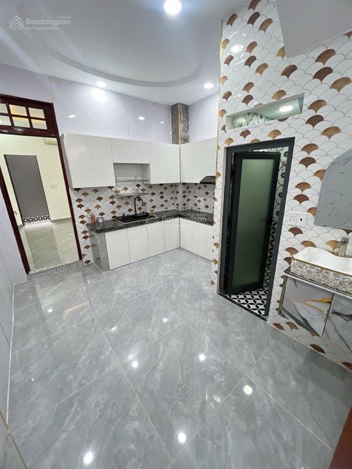 Nhà 4 tầng 80m2 ngay pacmall khu cao lỗ p4 q8