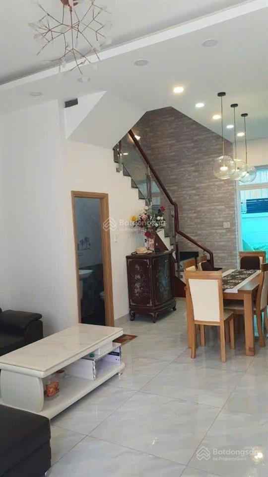 Nhà 4 tầng 120m2 đường tạ quang bửu p5 q8