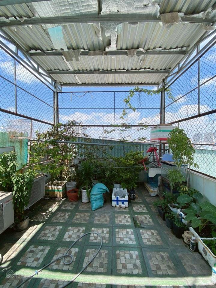 Nhà 5 tầng hẻm xe hơi ngay chợ gạch ong đường nguyễn thị tần p2 q8