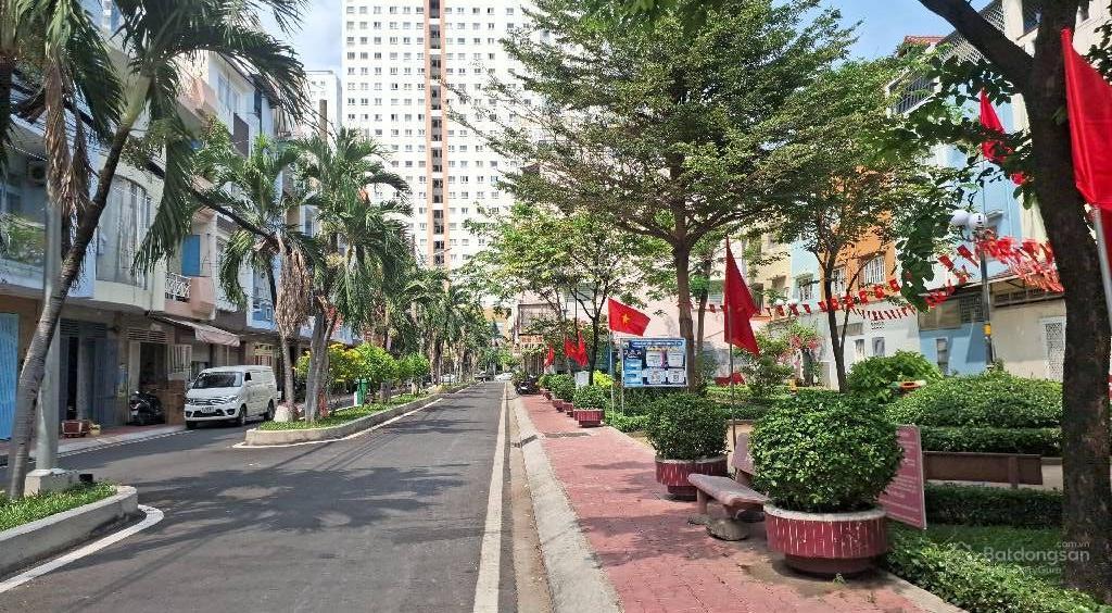 Nhà 4 tầng 2 mặt tiền ngay tttm pacmall khu cao lỗ p4 q8