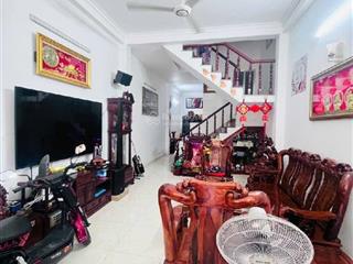 Nhà 4 tầng mặt tiền đường 320 bông sao p5 q8