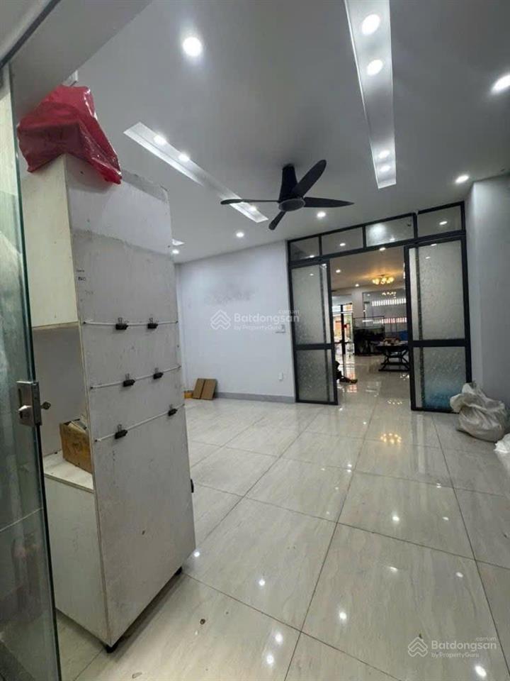 Nhà 3 tầng 108m2 khu dân cư bbnh hưng đối diện bến xe quận 8
