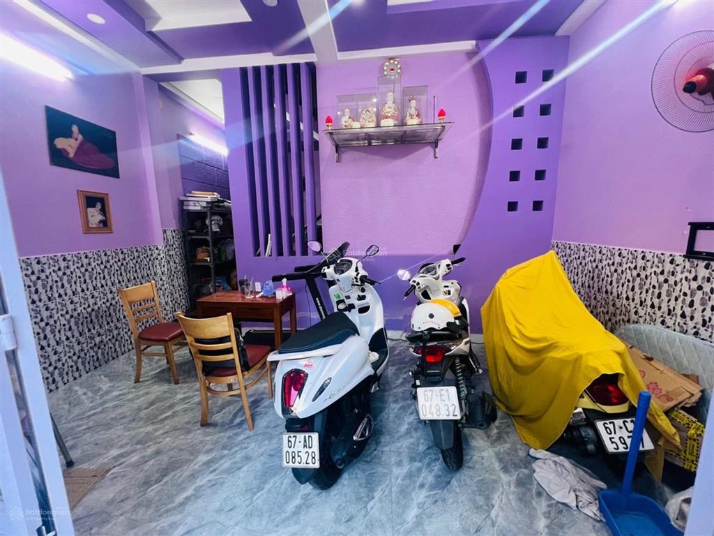 Nhà 3 tầng mặt tiền hẻm đường phạm thế hiển, phường 7, quận 8