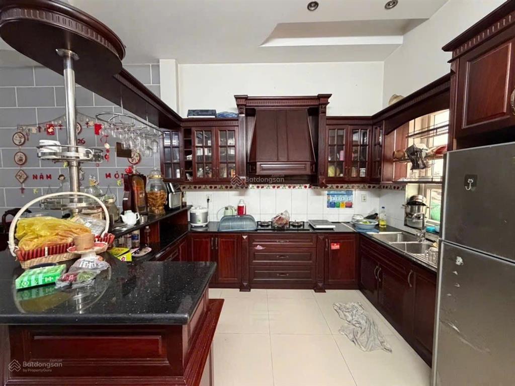 Nhà 5 tầng mặt tiền kinh doanh đường tạ quang bửu p4 q8