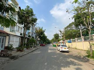 Bán nhà riêng 72m2, 3 tầng, nguyễn thị thập, quận 7