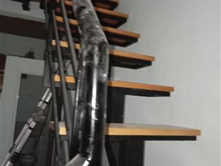 Nhà 1 trêt 1 lâu, nhà mới hoàn toàn, khu vực an ninh