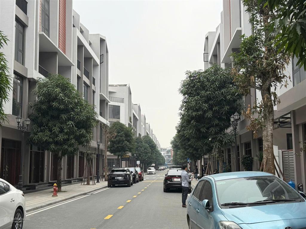 Căn shophouse 100m2 đối diện 40 tòa chung cư mik tại vinhome ocp3, giá vốn chỉ 5 tỷ