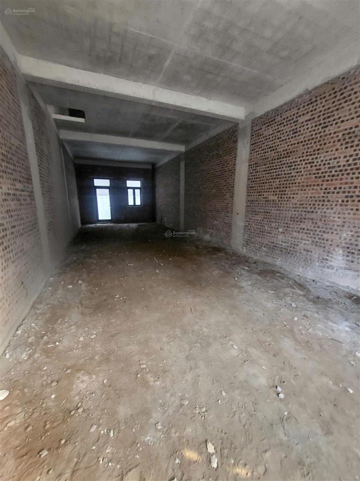 Giá chạm đáy!! 261m² đất đơn lập vịnh xanh chỉ 130 triệu/m2.