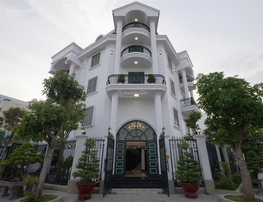 Vip  nhà đẹp khu bên sông  giga mall  hbc  thủ đức  lô góc 2 mt  dt 238m2  42,28 tỷ