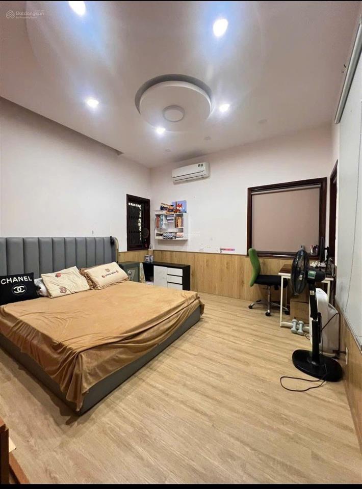 Vip  biệt thự ngay global city phước bình, phước long a  q9  dt 352m2 ngang 12m  giá 29,9 tỷ tl