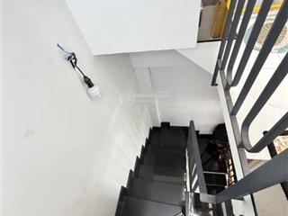 Nhà chính chủ hẻm xe hoi âu dương lân quận 8 nhỉnh 6 tỷ