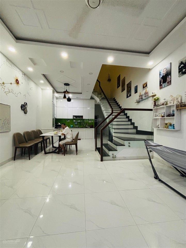 Bán nhà 4 tầng  mặt tiền gần trịnh quang nghị xe hơi ngủ trong nhà  5 x 22m, quận 8, chỉ hơn 8 tỷ