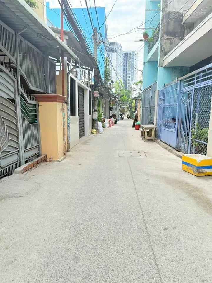 Bán nhà gần chợ phạm thế hiển 74 m 2  4 tâng hẻm xe hơi 6 m quận 8 chỉ hơn 6,xx tỷ