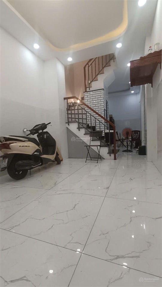 Nhà mặt tiền quận 8  gần cầu phú định  giáp đường nguyễn văn luông  diện tích (269m2) nở hậu