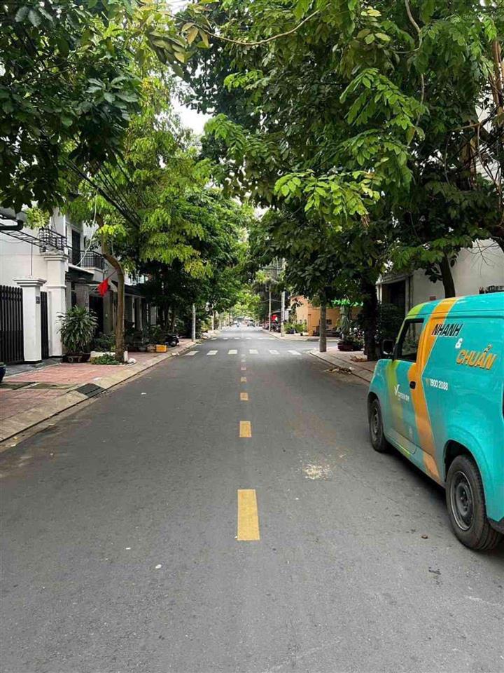 Nhà mặt tiền khu dân cư phú lợi  quận 8  đường nhựa 12m  4 tầng 5 x 24m  chỉ hơn 9,x tỷ