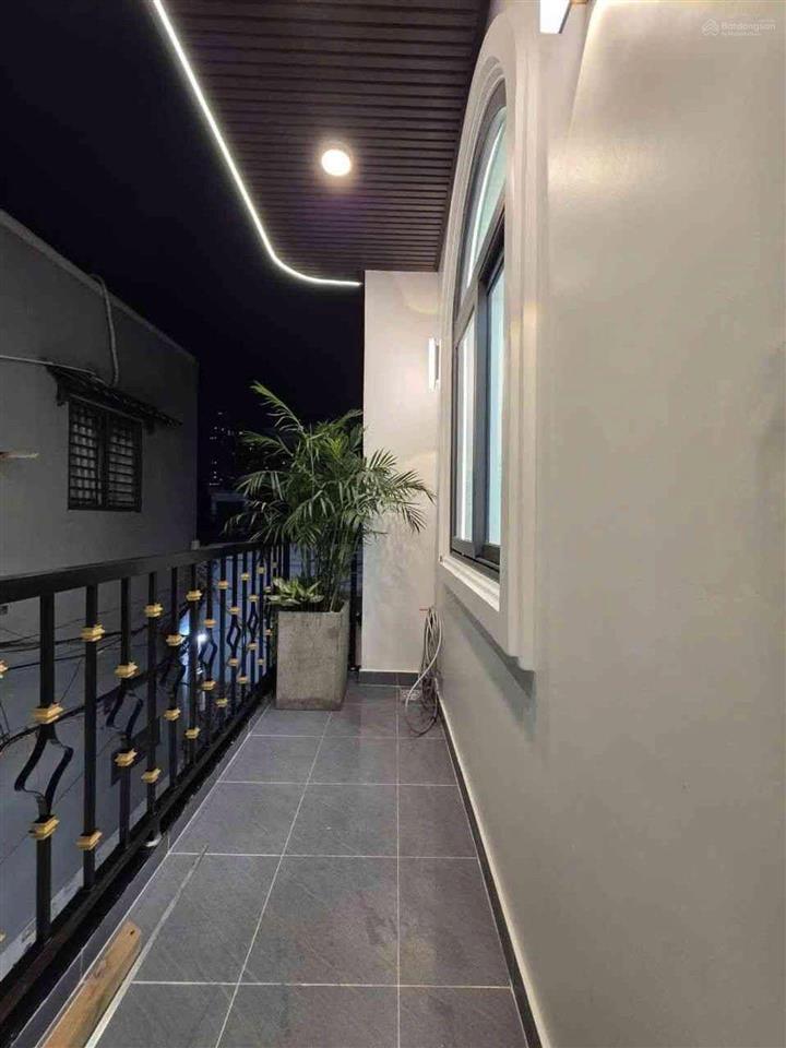 Bán nhà hẻm xe hơi đổ của  trần xuân soạn  quận 7  3 tầng chỉ hơn 4 tỷ