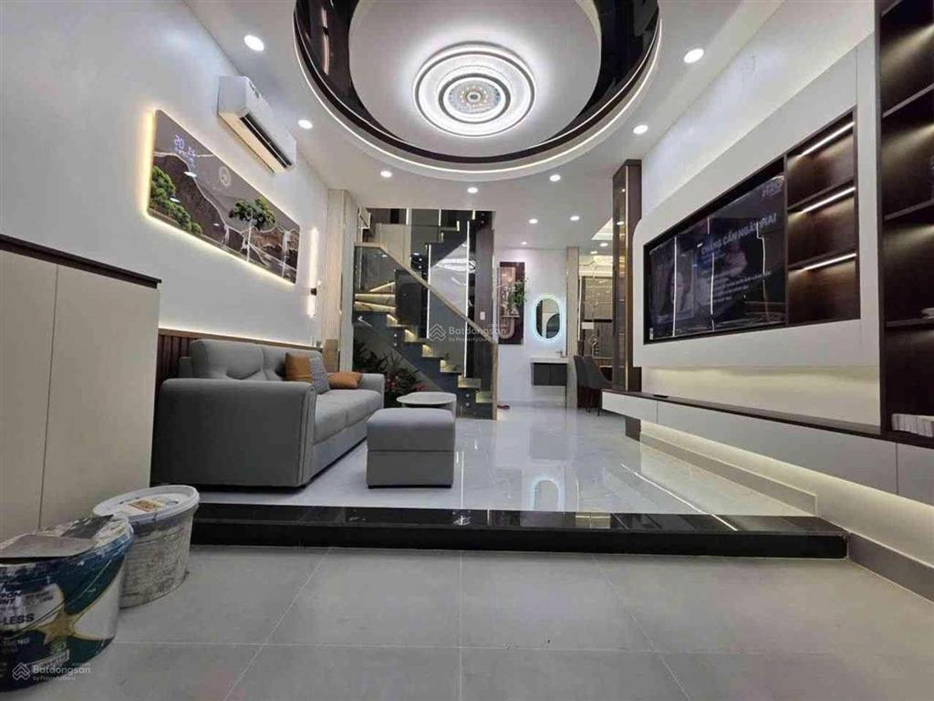 Bán nhà hẻm xe hơi đổ của  trần xuân soạn  quận 7  3 tầng chỉ hơn 4 tỷ