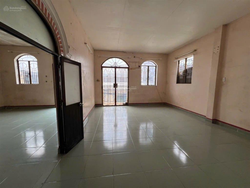 Nhà quận 8  xe hơi ngủ trong nhà  2 tầng  dt 9 x 10 (93 m²) phạm thế hiển chỉ hơn 7,x tỷ